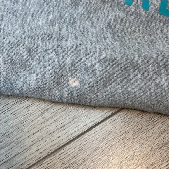 Victoria’s Secret Light Grey V-Neck Hoodie Size M - Picture 10 of 11